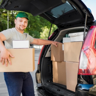 Transporte em Carros Transporte Empresarial Logística Nacional Transporte de Médio Porte